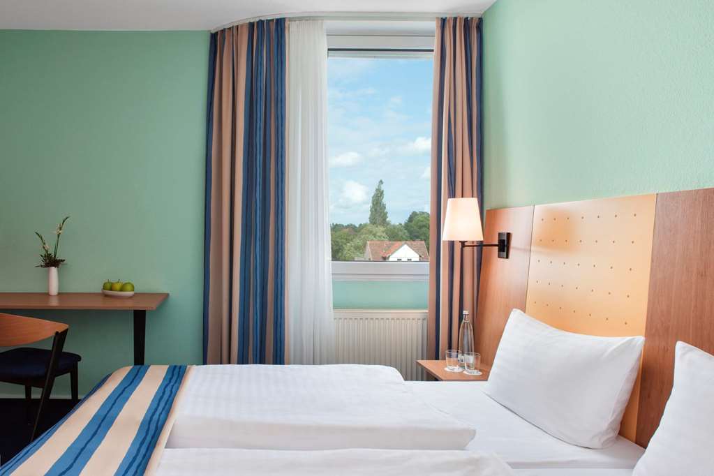 Intercityhotel Целле Номер фото