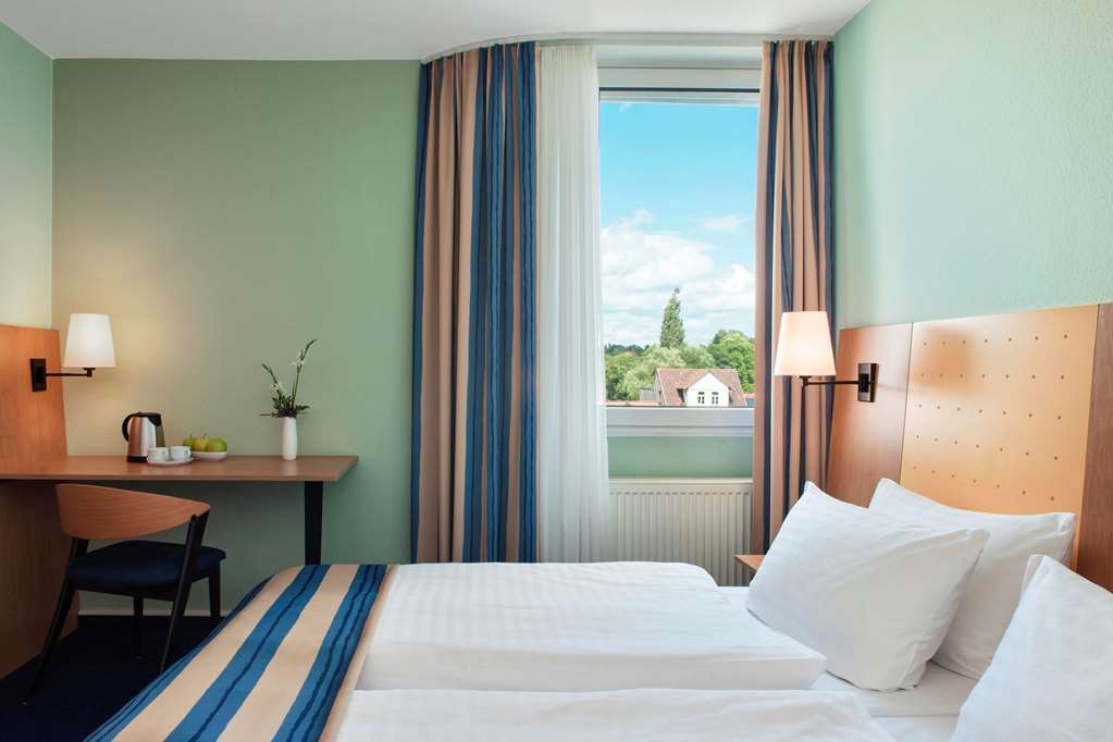 Intercityhotel Целле Номер фото