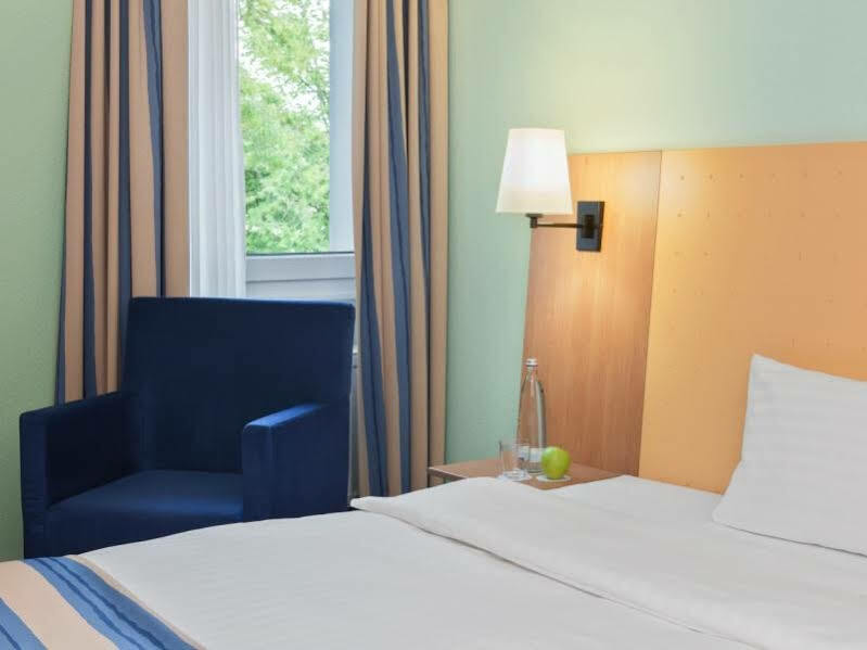 Intercityhotel Целле Екстер'єр фото